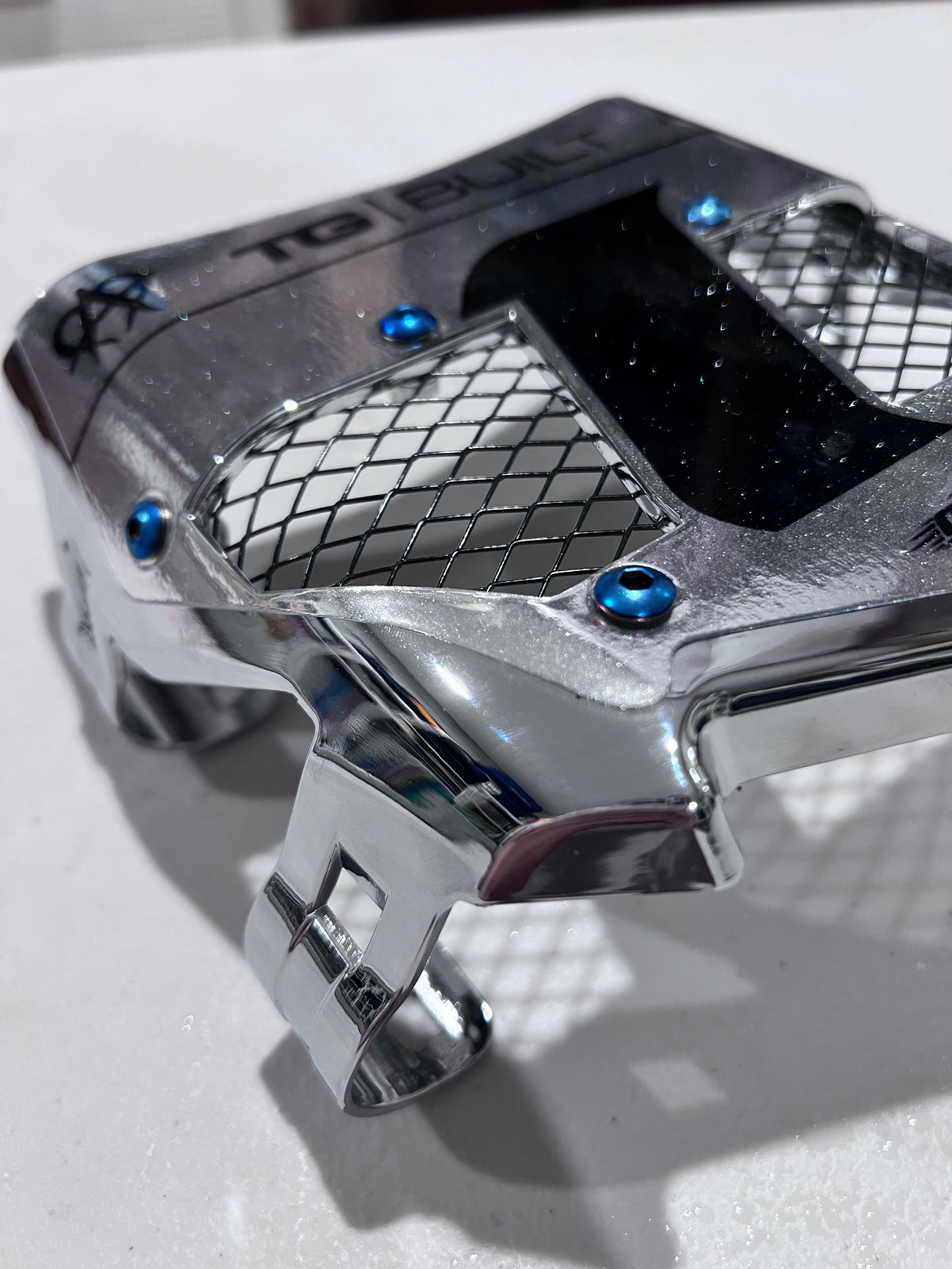 Full chrome vented plate