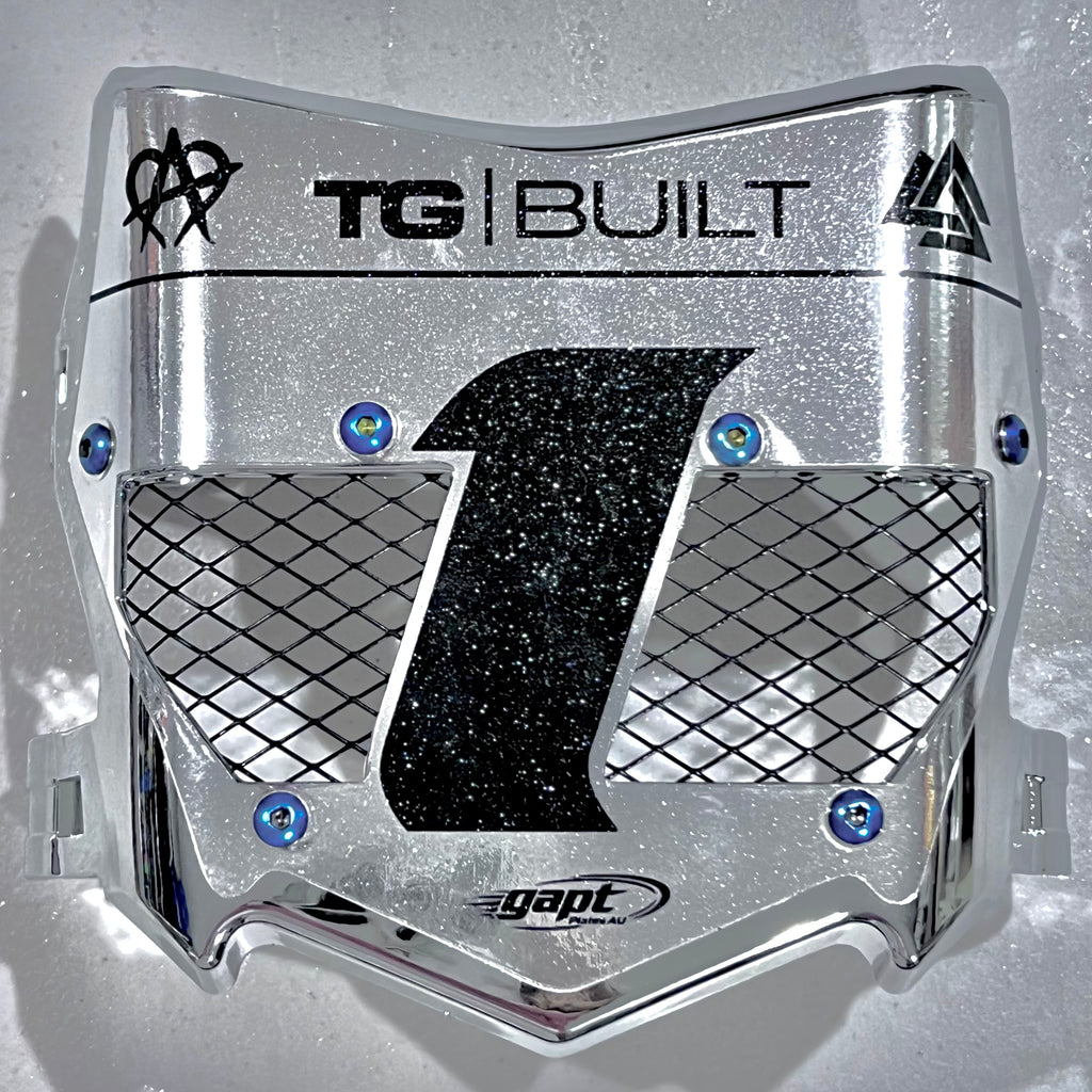 Full chrome vented plate